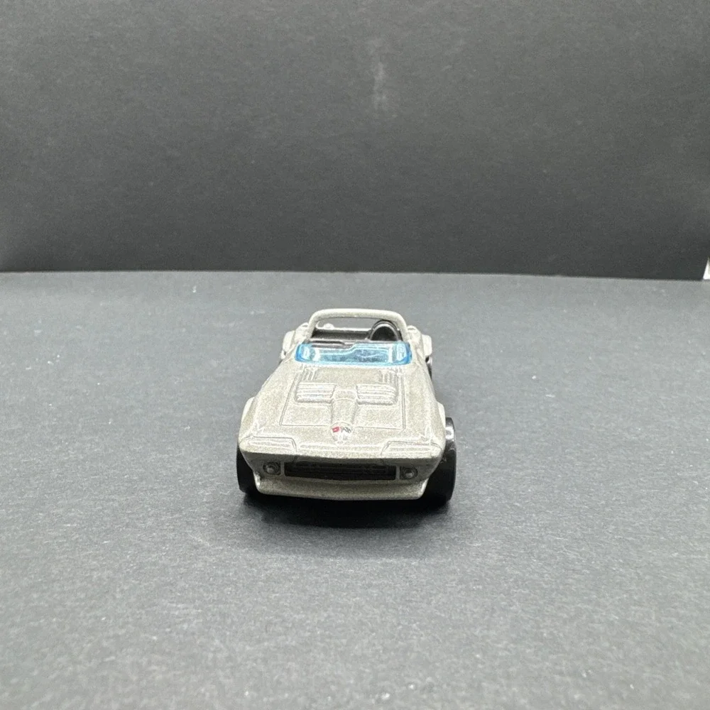 2014 Hot Wheels Gray Convertible, Made‎ in Indonesia